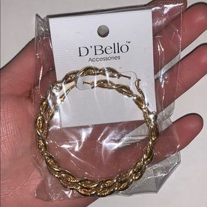 D’BELLO hoop earrings